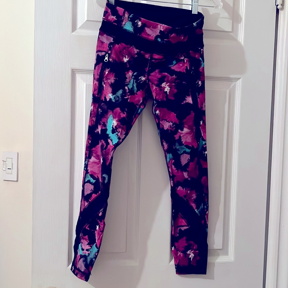 Lululemon 25” size 4 luxtreme run inspire leggings. New condition